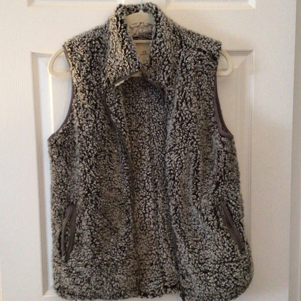 Thread & Supply Gray Sherpa Zip Vest